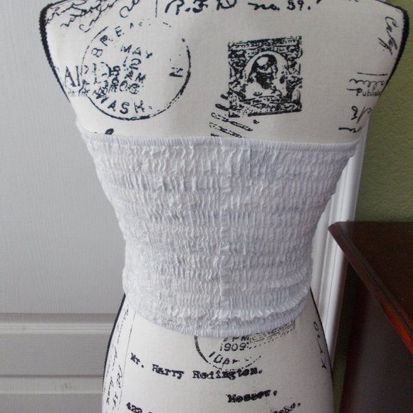 💕 3/$25 💕  Karakorum Tube Crop Top - Picture 4 of 4